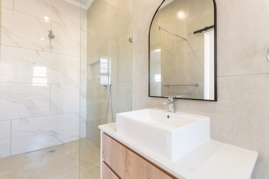 4 Bedroom Property for Sale in Country Club Western Cape